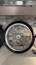 Load image into Gallery viewer, Chrome LBX/ERIDE Supermoto Wheelset
