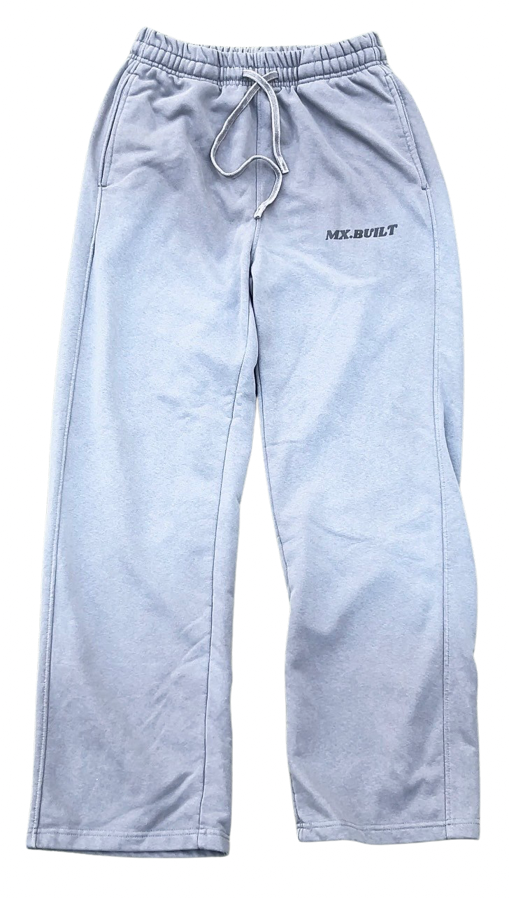 baggy sweatpants