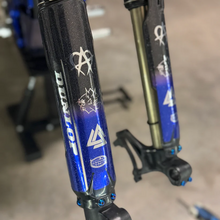 Load image into Gallery viewer, Fork Guard Titanium Bolts (All Emoto)
